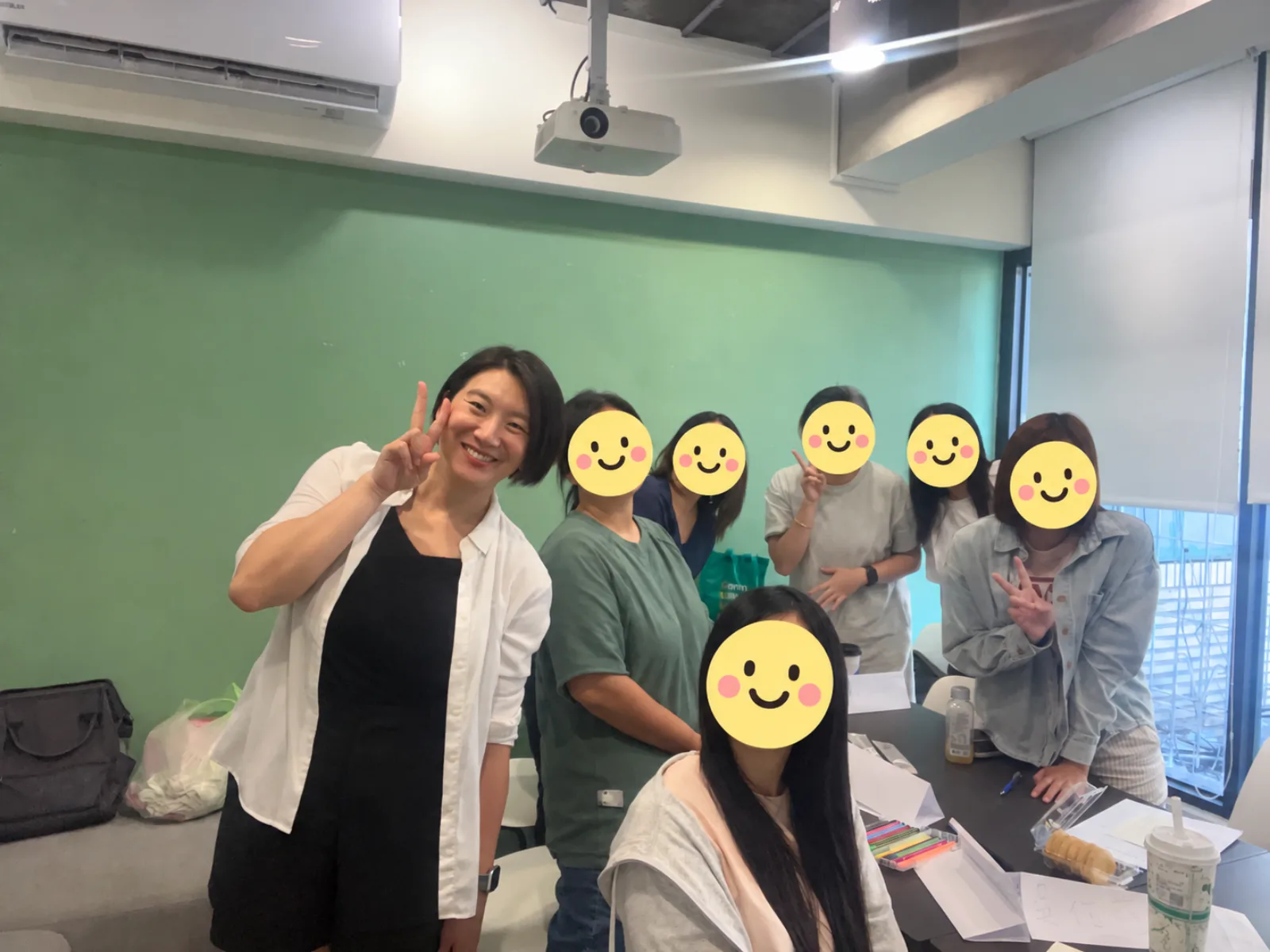 女性培力工作坊學員合照，學員臉部已遮蓋